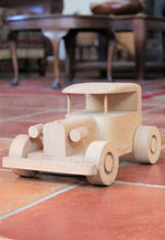 Load image into Gallery viewer, Aroutcheff toy car
