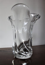 Load image into Gallery viewer, Vannes crystal vase